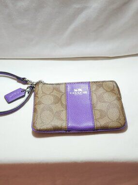 Coach wristlet traditional purple trim with tag VGUC